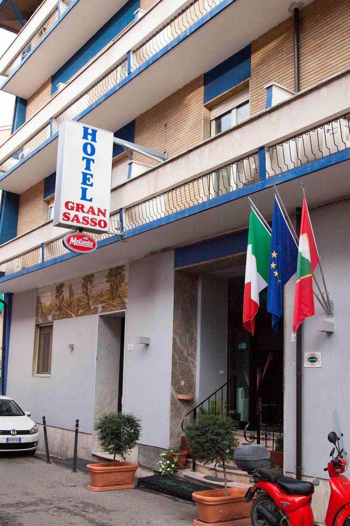 Hotel Gran Sasso & Spa Teramo Exterior foto